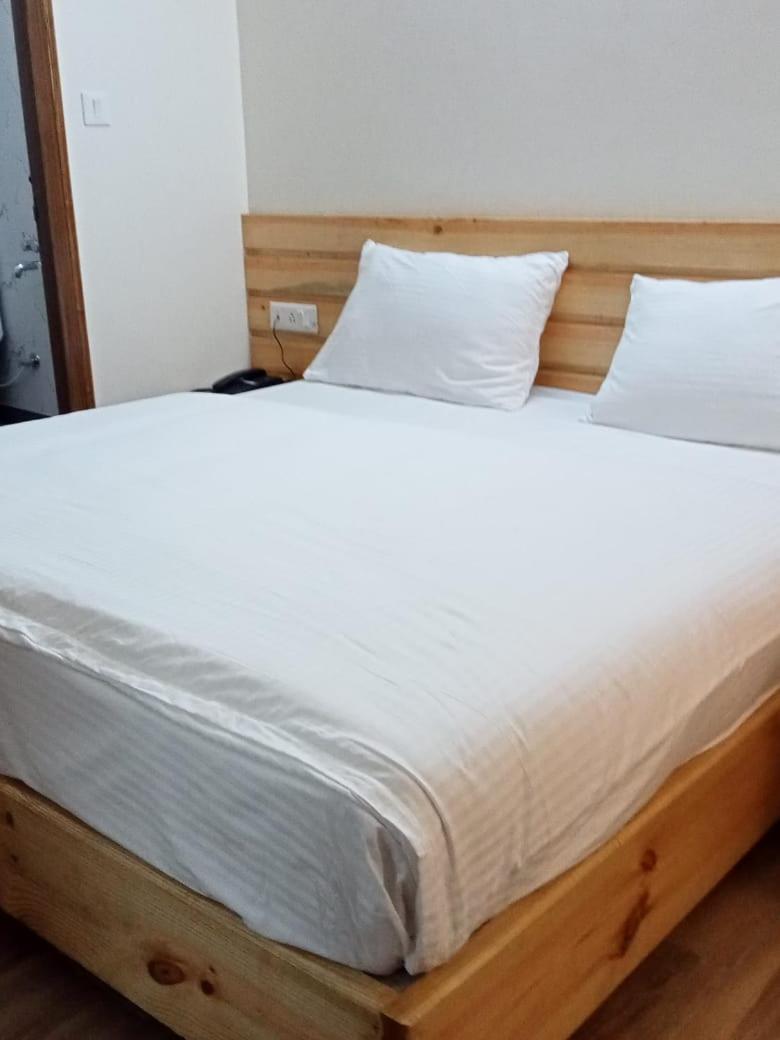 Hotel The Kumaon Retreat Nainital Pokoj fotografie