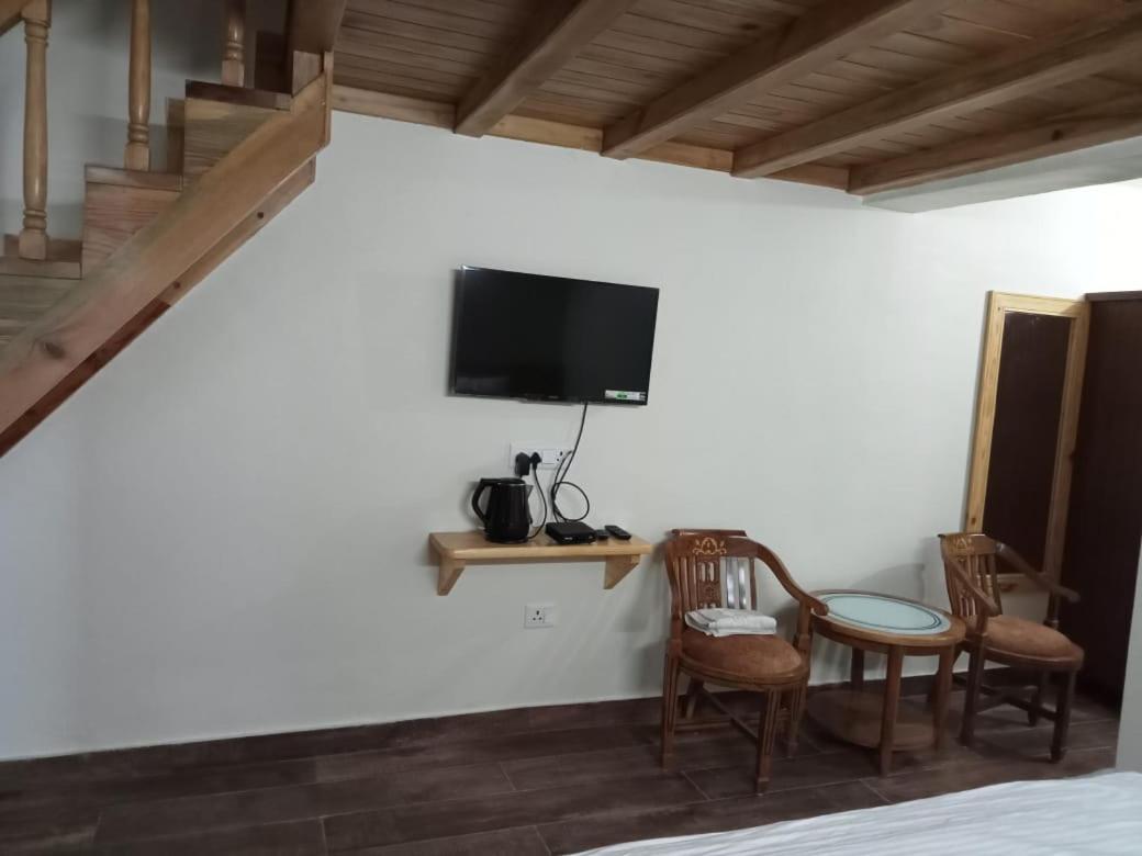 Hotel The Kumaon Retreat Nainital Pokoj fotografie
