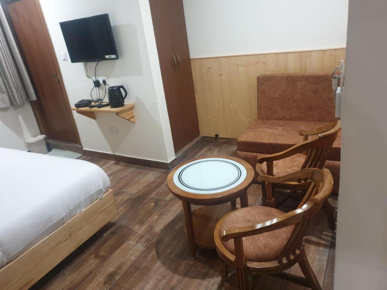Hotel The Kumaon Retreat Nainital Pokoj fotografie